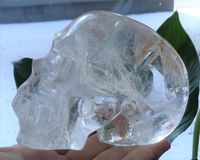 Bergkristall Kristallschädel 765 g klarer