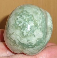Jade Kristallschädel 130 g