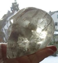 Rutilquarz Kristallschädel 700 g